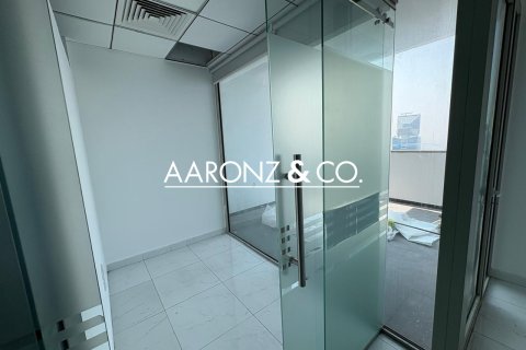 Üürile anda kontor asukohaga Business Bay, Dubai, AÜE: 177 m² Nr 693865 - pilt 5