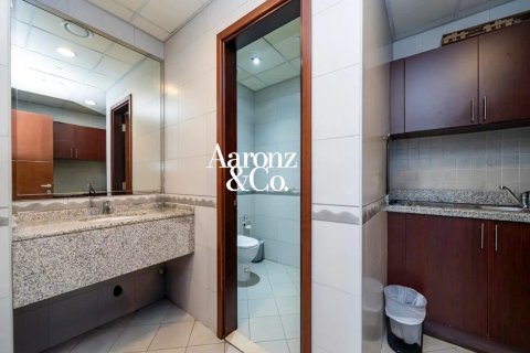 Office in Business Bay, Dubai, UAE 130 sq.m. № 693859 - photo 8