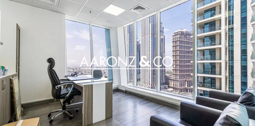 مكتب في الخليج التجاري، دبي 130 متر مربع . ر قم 693859