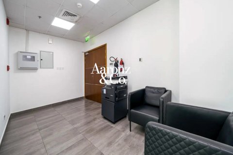 Office in Business Bay, Dubai, UAE 130 sq.m. № 693859 - photo 6