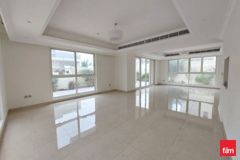 Vila u Al Furjan, Dubai, UAE 600 m2, 5 spavaćih soba Br. 686021