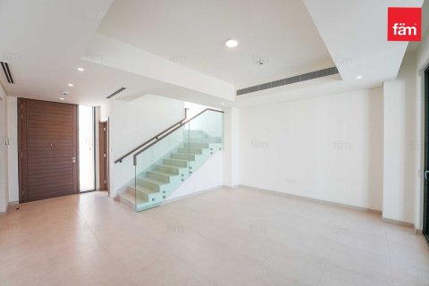 Vila u gradu Dubai, UAE 5 spavaće sobe, 616.1 m2 Br. 686096 - Slika 2