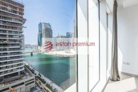 Apartman u gradu Business Bay, Dubai, UAE 3 spavaće sobe, 165 m2 Br. 704135 - Slika 16