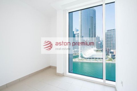 Apartman u gradu Business Bay, Dubai, UAE 3 spavaće sobe, 165 m2 Br. 704135 - Slika 14