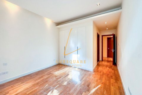 Apartment sa Al Wasl, Dubai, UAE 3 silid-tulugan, 222 sq.m. № 721996 - larawan 10