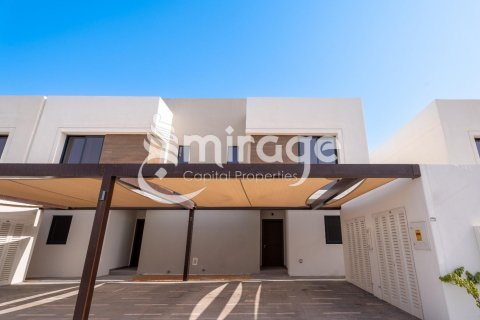 Vila na Yas Island, Abu Dhabi, SAE 4 ložnice, 209.5 m² Č.: 574242 - fotografie 1