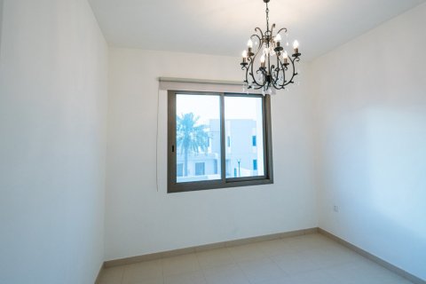 Vilë në Town Square, Dubai, Emiratet e Bashkuara Arabe 3 dhoma gjumi, 211.54013100 m2. № 738779 - Foto 18