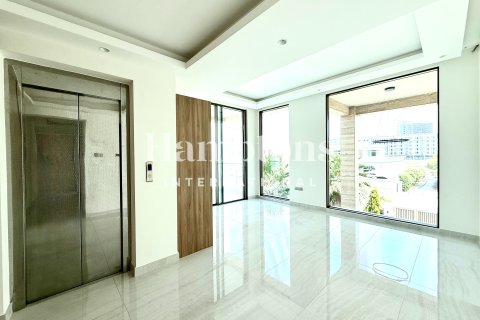 Vila u gradu Al Barsha, Dubai, UAE 4 spavaće sobe, 853.77857000 m2 Br. 738783 - Slika 20