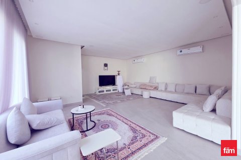 Vila di Al Barsha, Dubai, UEA 6 kamar tidur, 910.4 m2 nomor 682214 - foto 15