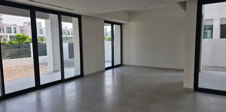 فيلا في دبي 4 غرفة نوم ، 458.5 متر مربع . ر قم 682216