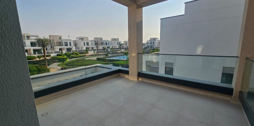 Villa in Dubai, VAE: 4 Schlafzimmer, 458.5 m2 Nr. 682216