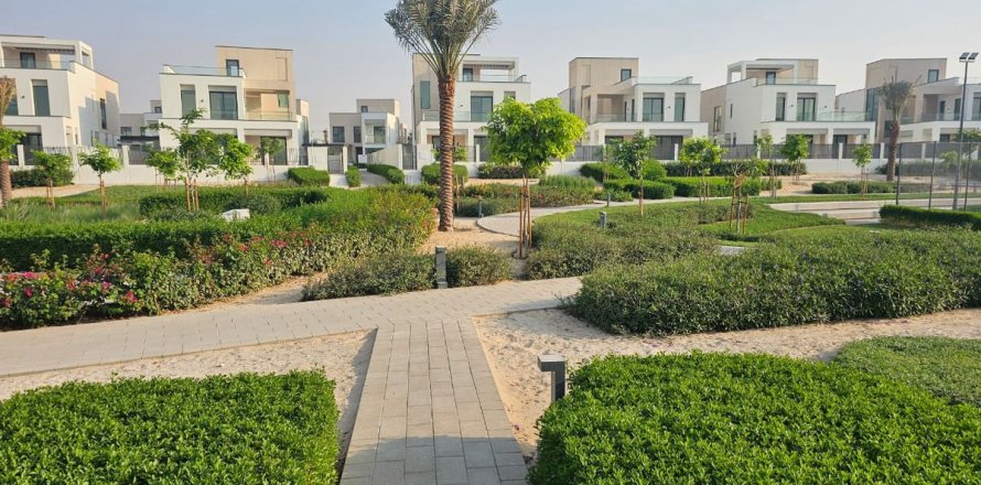 阿联酋 Dubai 别墅  4 卧, 458.5 平方米 , 编号 682216