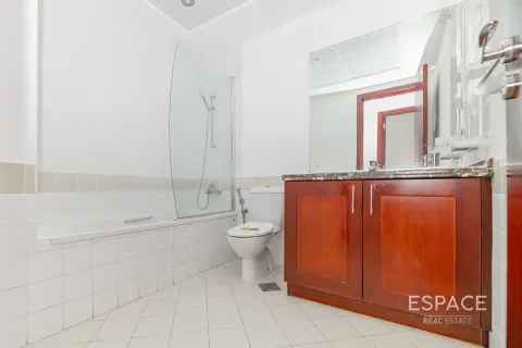 Villa te huur in Arabian Ranches, Dubai, VAE 3 slaapkamers, 283 vr.m., nr 661320 - foto 9