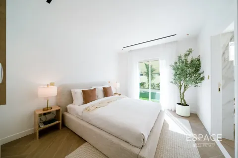 Vilă de vânzare în Meadows, Dubai, EAU 5 dormitoare, 344 mp. №660974 - poză 10