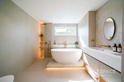 Vilă de vânzare în Meadows, Dubai, EAU 5 dormitoare, 344 mp. №660974 - poză 11