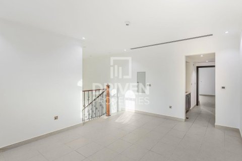 Villa sa Jumeirah Park, Dubai, UAE 3 silid-tulugan, 510 sq.m. № 655051 - larawan 25