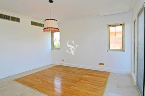 Villa te huur in Arabian Ranches, Dubai, VAE 5 slaapkamers, 767 vr.m., nr 661397 - foto 16