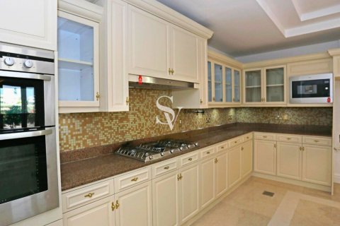 Villa te huur in Arabian Ranches, Dubai, VAE 5 slaapkamers, 767 vr.m., nr 661397 - foto 9