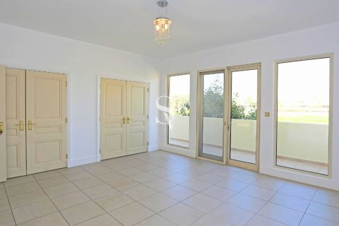 Villa te huur in Arabian Ranches, Dubai, VAE 5 slaapkamers, 767 vr.m., nr 661397 - foto 11