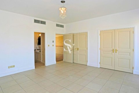 Villa te huur in Arabian Ranches, Dubai, VAE 5 slaapkamers, 767 vr.m., nr 661397 - foto 14