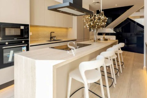 Townhouse in Al Barari, Dubai, UAE 4 bedrooms, 180 sq.m. № 661398 - photo 6