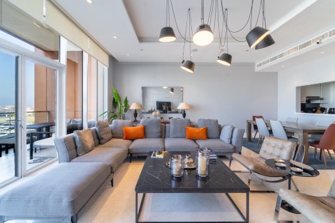 Müüa korter asukohaga Palm Jumeirah, Dubai, AÜE: 3 magamistoaga, 211 m² Nr 713373 - pilt 4