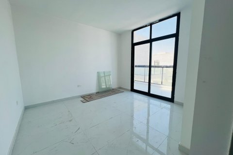 Apartment in Dubai, UAE 3 bedrooms, 214 sq.m. № 713370 - photo 16