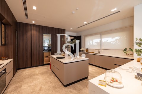 Villa in Al Reem Island, Abu Dhabi, UAE 6 bedrooms, 1112 sq.m. № 717336 - photo 10