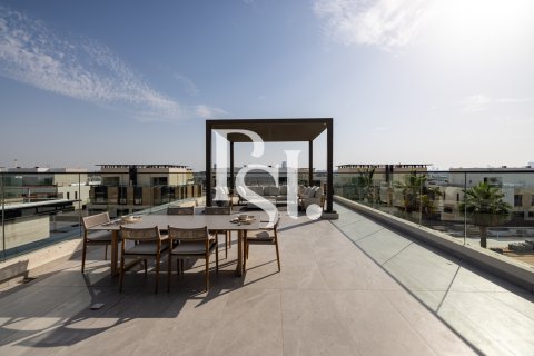 Villa in Al Reem Island, Abu Dhabi, UAE 6 bedrooms, 1112 sq.m. № 717336 - photo 4