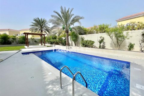 Vilë në Jumeirah Park, Dubai, Emiratet e Bashkuara Arabe 3 dhoma gjumi, 328 m2. № 626524 - Foto 2