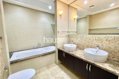 Vilë në Jumeirah Park, Dubai, Emiratet e Bashkuara Arabe 3 dhoma gjumi, 328 m2. № 626524 - Foto 6