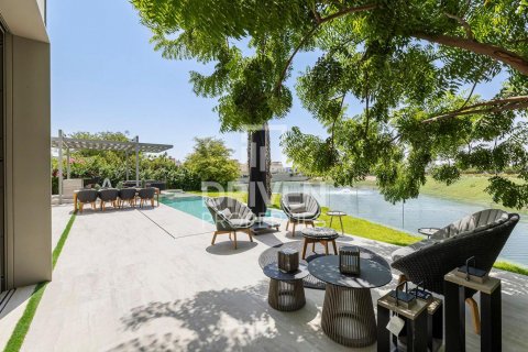 Vilë në Jumeirah Islands, Dubai, Emiratet e Bashkuara Arabe 4 dhoma gjumi, 493 m2. № 603438 - Foto 26