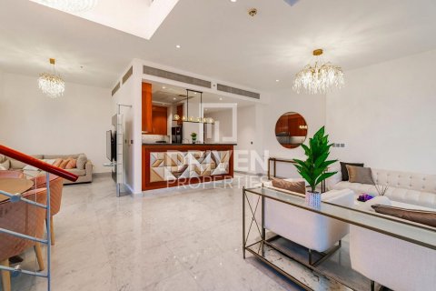 Duplex in DIFC, Dubai, UAE 2 bedrooms, 165 sq.m. № 603437 - photo 3