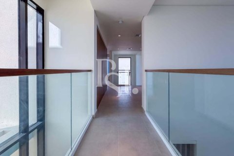 Vila na Yas Island, Abu Dhabi, UAE 4 spavaće sobe, 517 m2 Br. 716524 - Slika 2