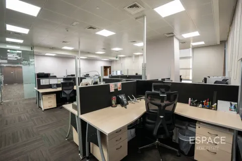 Office til salg i Business Bay, Dubai, UAE 434 kvm № 649607 - foto 4