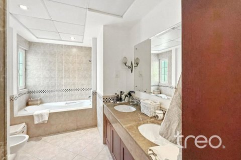 Arabian Ranches, Dubai, संयुक्त अरब अमीरात में विला, 5 बेडरूम, 405.15 वर्ग मीटर, संख्या 755412 - फ़ोटो 18