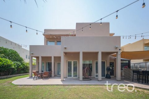 Vila u Arabian Ranches, Dubai, UAE 353.03 m2, 4 spavaćih soba Br. 755415