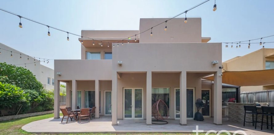 Arabian Ranches, Dubai, UAE의 빌라 침실 4개, 353.03제곱미터 번호 755415
