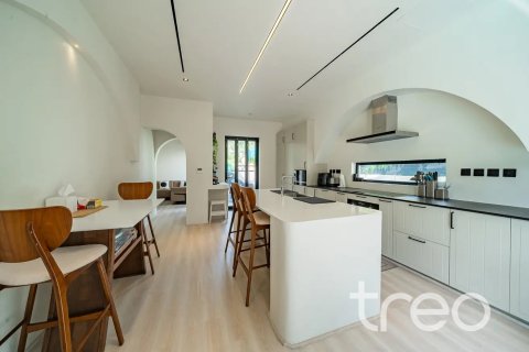 Villa till försäljning i Arabian Ranches, Dubai, UAE 4 sovrum, 380.9 kvm Nr. 755413 - fotografi 6