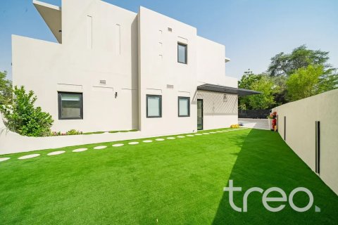 Villa till försäljning i Arabian Ranches, Dubai, UAE 4 sovrum, 380.9 kvm Nr. 755413 - fotografi 3