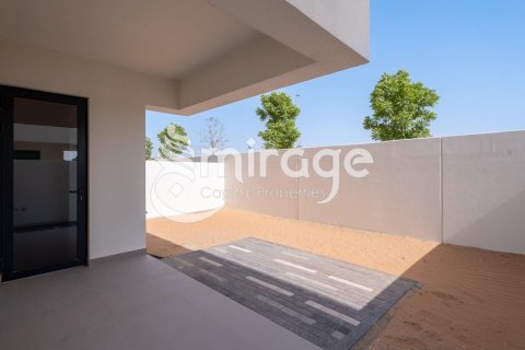 Villetta a schiera in affitto a Yas Island, Abu Dhabi, EAU 3 camere da letto, 162.8 mq. № 579625 - foto 11