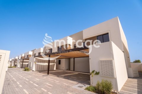 Villetta a schiera in affitto a Yas Island, Abu Dhabi, EAU 3 camere da letto, 162.8 mq. № 579625 - foto 1