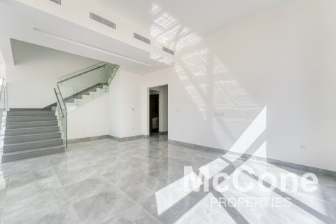 Vilë në Al Furjan, Dubai, Emiratet e Bashkuara Arabe 5 dhoma gjumi, 623.84 m2. № 587421 - Foto 12
