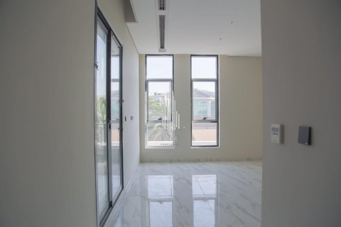 Vilë në Al Mushrif, Abu Dhabi, Emiratet e Bashkuara Arabe 7 dhoma gjumi, 635 m2. № 544394 - Foto 1