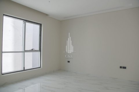 Vilë në Al Mushrif, Abu Dhabi, Emiratet e Bashkuara Arabe 7 dhoma gjumi, 635 m2. № 544394 - Foto 9