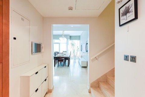 Duplex in Dubai Marina, UAE 4 bedrooms, 444 sq.m. № 665347 - photo 6