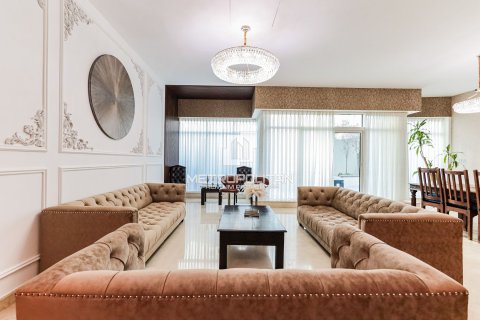 Duplex in Dubai Marina, UAE 4 bedrooms, 444 sq.m. № 665347 - photo 14