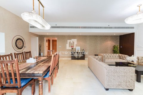 Duplex in Dubai Marina, UAE 4 bedrooms, 444 sq.m. № 665347 - photo 21