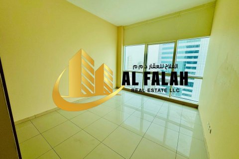 Apartamento en alquiler en Al Khan, Sharjah, EAU 4 dormitorios, 334 m2 № 656035 - foto 12