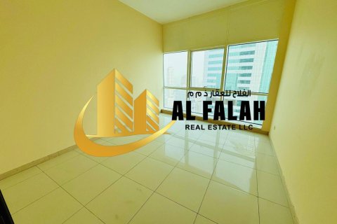Apartamento en alquiler en Al Khan, Sharjah, EAU 4 dormitorios, 334 m2 № 656035 - foto 13